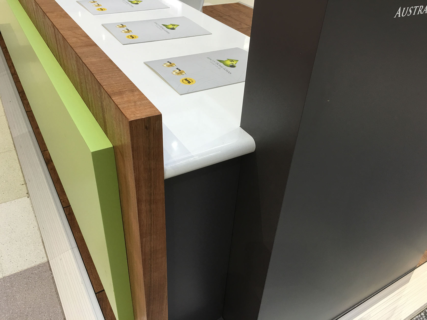 Logo design Boost Juice Bars