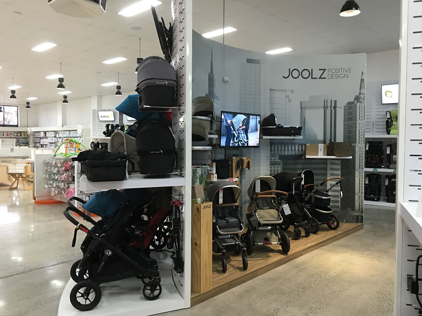 Logo design Boost Juice Bars