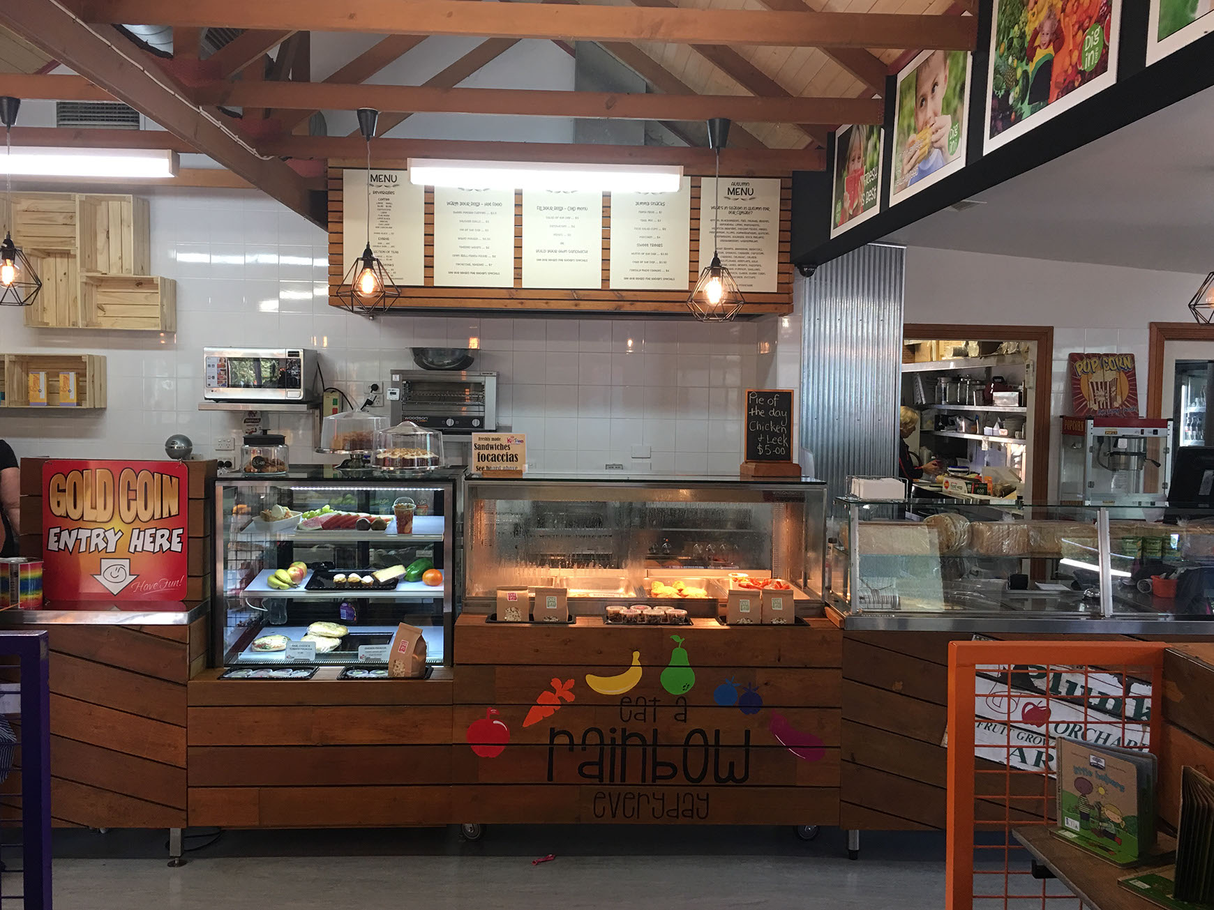 Kidstown Dig in cafe design