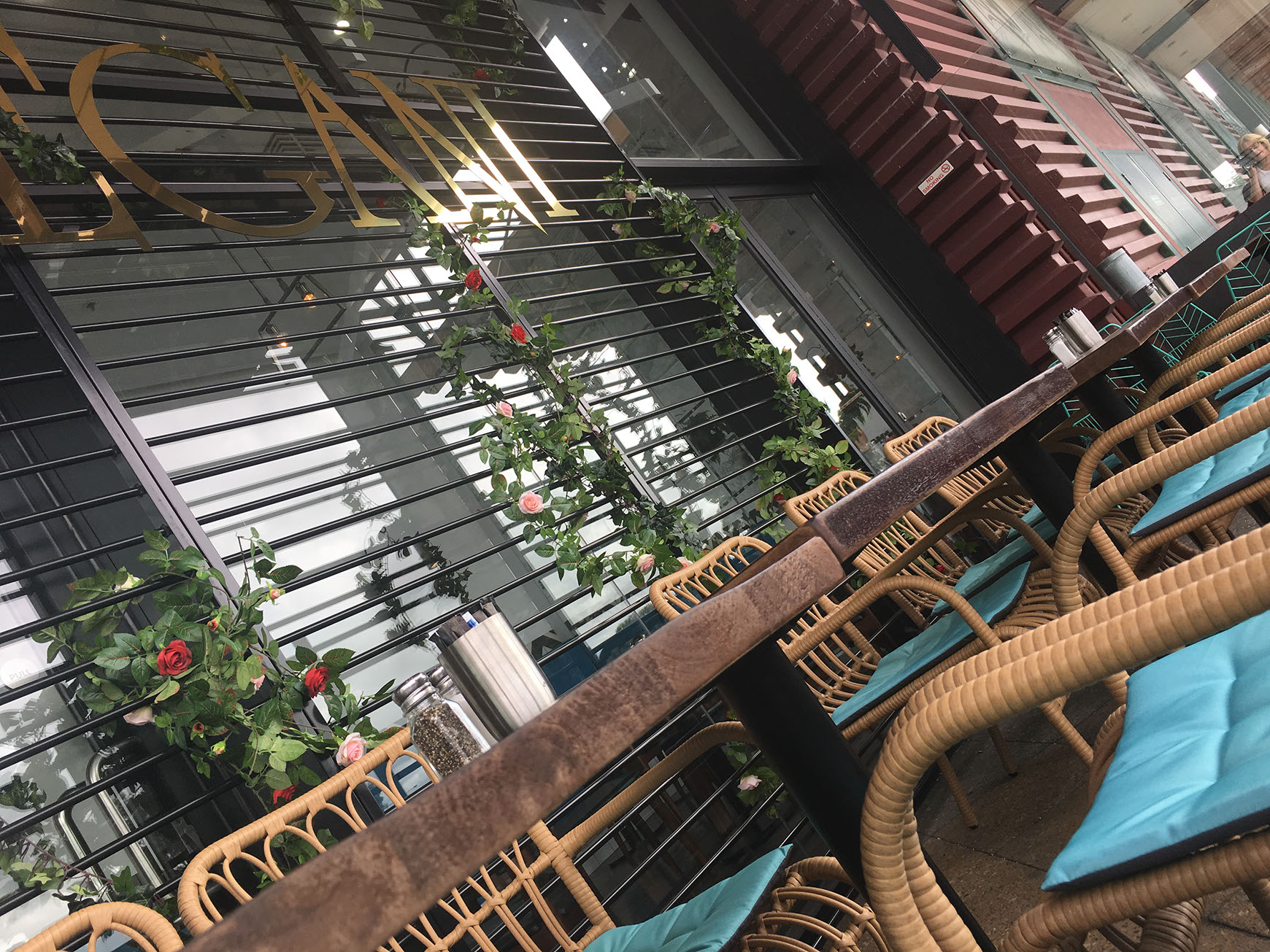 Logo design Boost Juice Bars