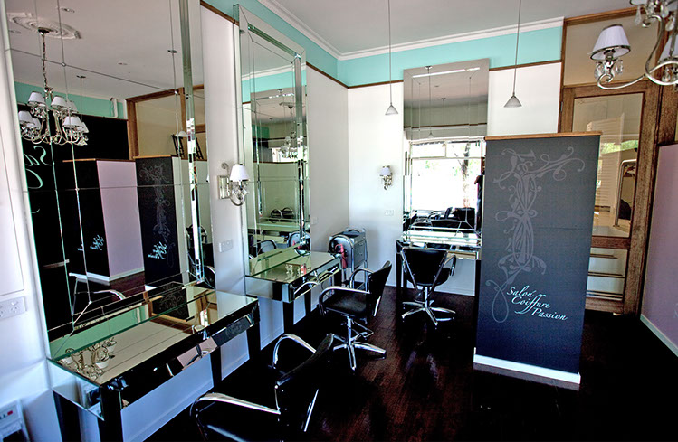 Logo Design Bourne bathroom & kitchen centre